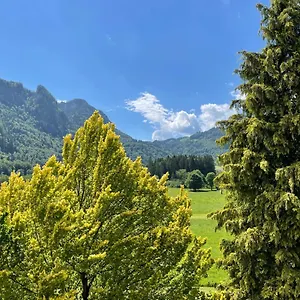 https://geraumiges-domizil-mit-bergblick.com-bavaria.com